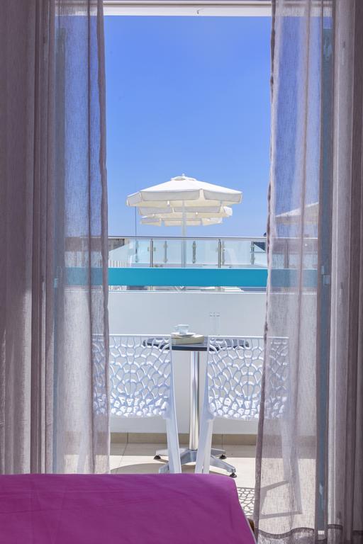 Santellini Hotel Kamári Kültér fotó